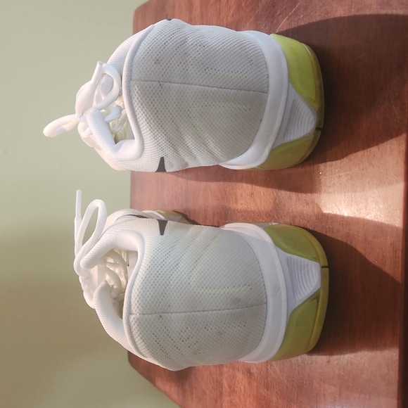 Women Nike sneakers - Picture 4 of 6